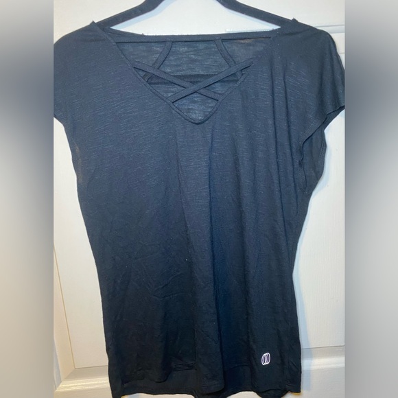 Tops - Women’s Black Short Sleeve Cross Front Blouse L‎